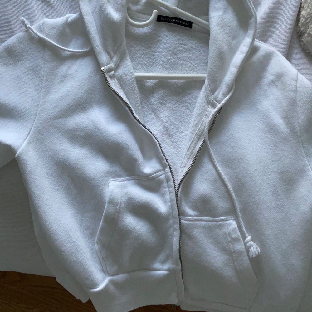 super cute, cropped brandy zip-up…